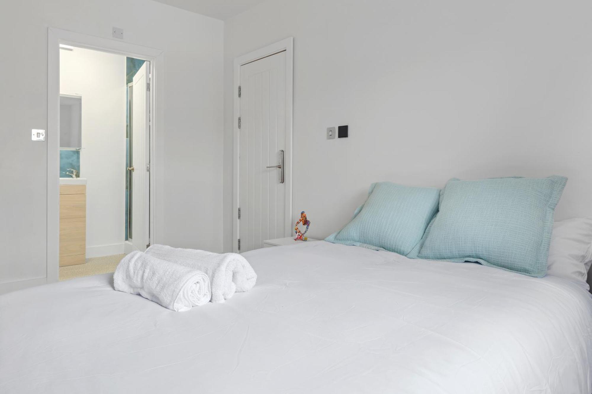 Apartment Modern In Arnold Centre *